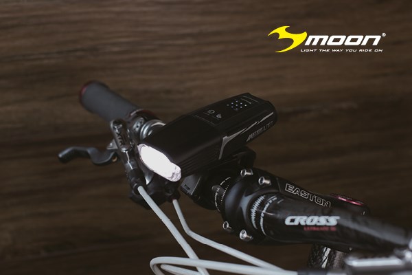 The Moon Meteor Storm attached to mountain bike handlebars